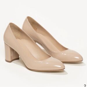 NWT M. Gemi Patent Sand Lustro Heels